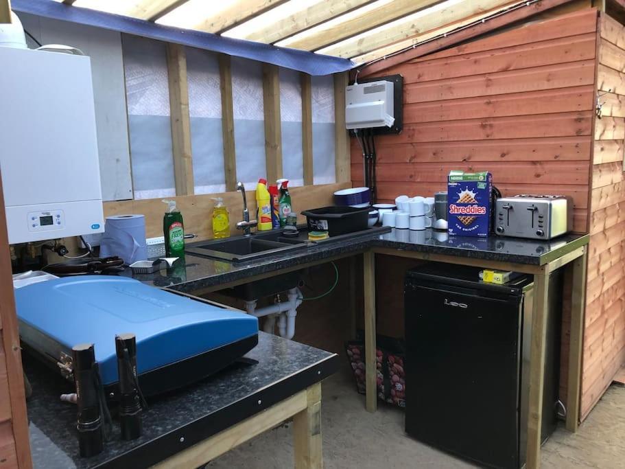 Cox Hill Glamping Badger Hotel Truro Luaran gambar