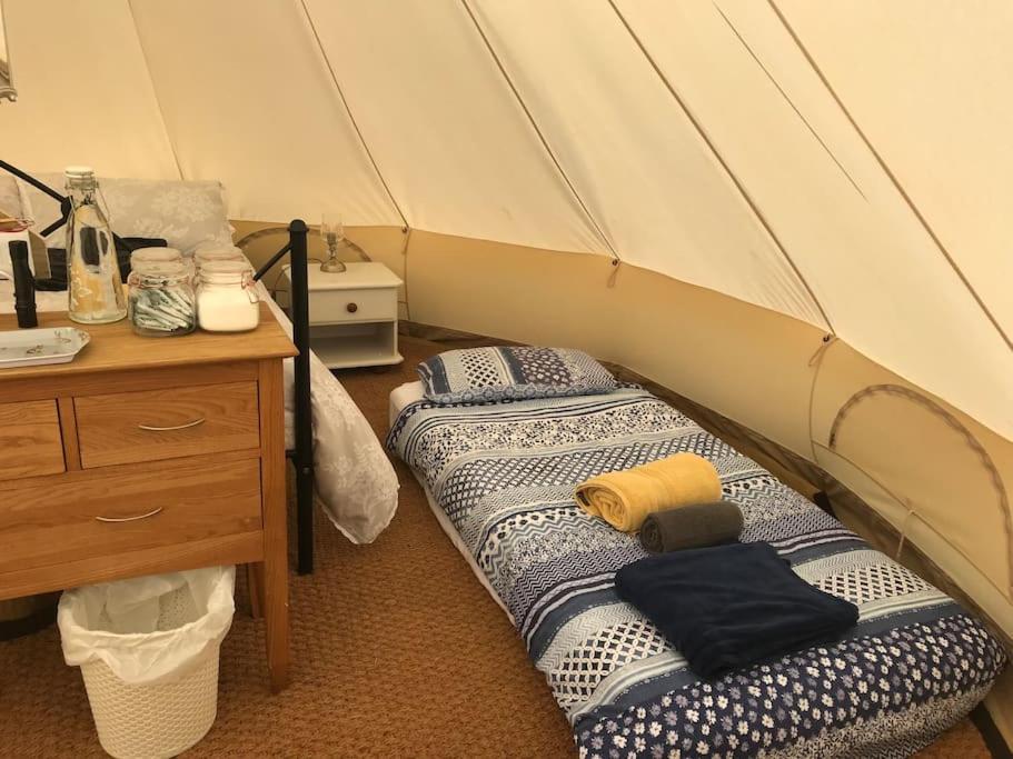 Cox Hill Glamping Badger Hotel Truro Luaran gambar